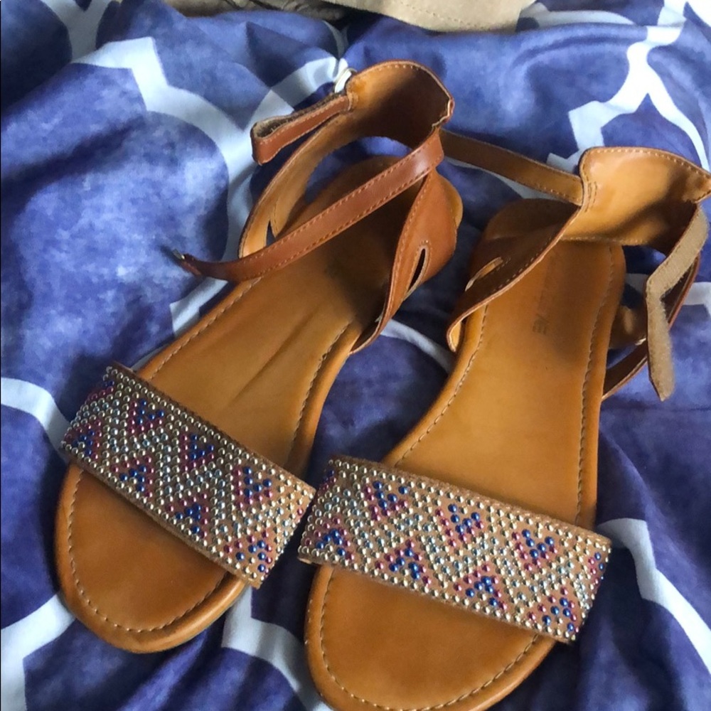 American Eagle Sandals for girls